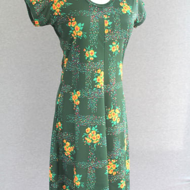 1970s - Green Print - Easy Wear/Easy Care - Day Dress - Mod - Estimated size S 
