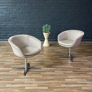 Pair of Swivel Steel Pod Chairs by Pearsan Lloyd 