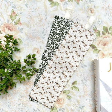 Made in Chicago - Foliage + Prairie Fabric Bookmarks 