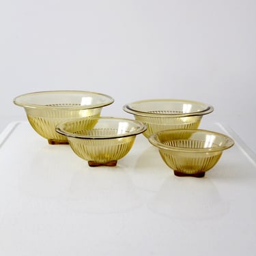 Depression glass bowls set/4, Federal Glass Co. yellow ribbed mixing bowls set/4 