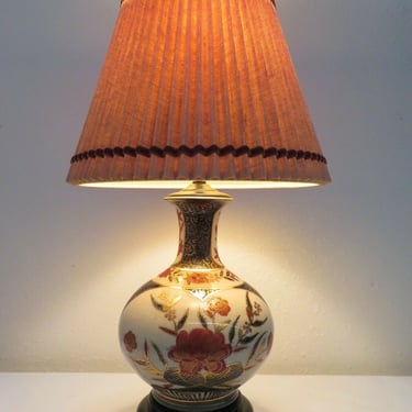 Vtg CHINOISERIE PORCELAIN TABLE LAMP W/ SHADE Lighting ASIAN ART Vase Cloisonne