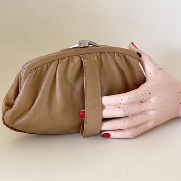 Vintage 1940s-1950s Taupe Clutch  handbag Vintage wedding by BakeliteBa