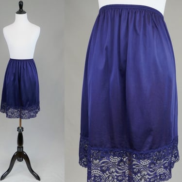 80s Blue Skirt Slip - Wide Lace Hem - Nylon Half Slip - Vanity Fair - Vintage 1980s - XL 
