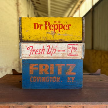 3 Vintage Pop Bottle Crates Dr Pepper 7UP Fritz Covington, KY 