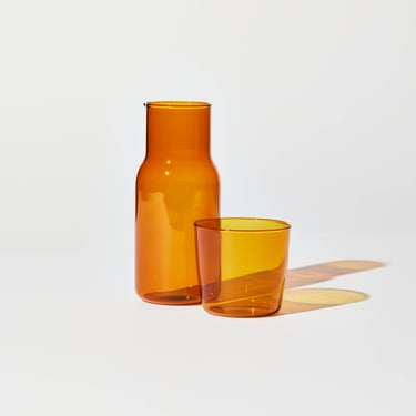 CARAFE AND CUP SET IN AMBER