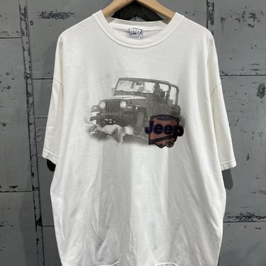 Vintage 90s Jeep car graphic t shirt 1990s Fashion Basic Streetwear white Graphic T Shirt size XL 