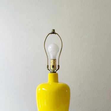 postmodern retro haeger yellow ceramic table lamp 