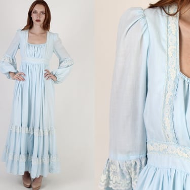 Gunne Sax Light Blue Maxi Dress / 70s Renaissance Fair Dirndl Dress / Billowy Poet Sleeves / Empire Waist Festival Dress Size 13 
