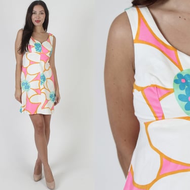 Colorful Tropical Vacation Mini Dress, Neon Pink Op Art Hawaiian Frock, Vintage 60's All Over Print Floral Short Sundress 