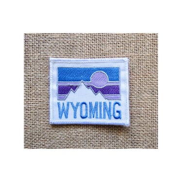 Vintage Wyoming Patch - Retro Iron On WY State Patch 