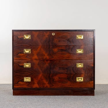 Rosewood Mid-Century Dresser - (323-046) 