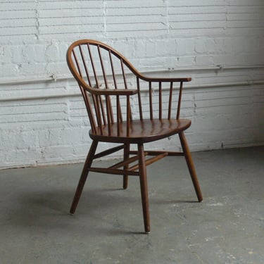 Claud Bunyard for Nichols and Stone Continous Bow Back Windsor Chair 