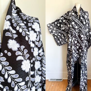 Vintage Deadstock Black & White Floral Kimono - Batik 