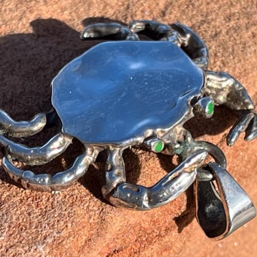 Vintage Detailed Sterling Silver Crab with Green Eyes Pendant 