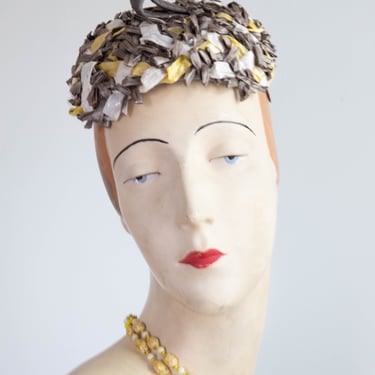 Weird and Wonderful 1950's Grey Yellow & White Straw Topper / OS