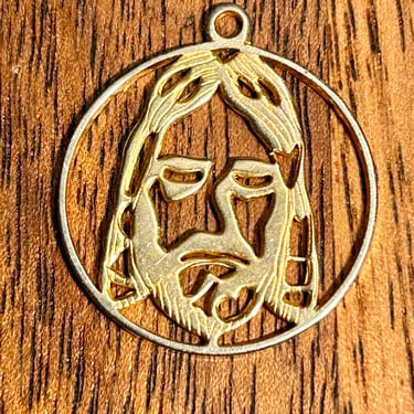 Vintage Jesus Christ Face Pendant Gold Tone Retro Fashion Religious Jewelry 