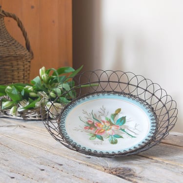 Antique French wire wrapped plate / vintage floral ironstone wire plate / wire lace framed plate / French wire art plate / brocante / 
