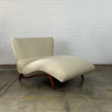 Vintage mid century chaise by Kroehler 