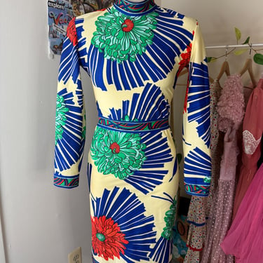 Vintage 60s Mod Dress with Bold Floral Print 