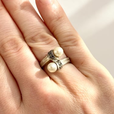 Sterling Faux Pearl Marcasite Adorned Vintage 925 Stamped Wrap Ring - sz 6 