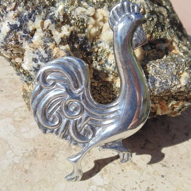 Maciel ~Large Vintage Mexican Sterling Silver Running Rooster Brooch in Repousse 
