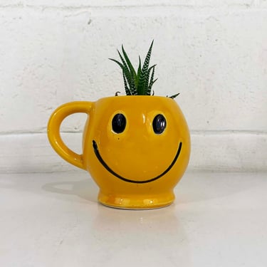 Vintage McCoy Smiley Face Mug Coffee Cup Novelty Yellow Black USA Retro Cute Kitsch Kawaii 1970s 