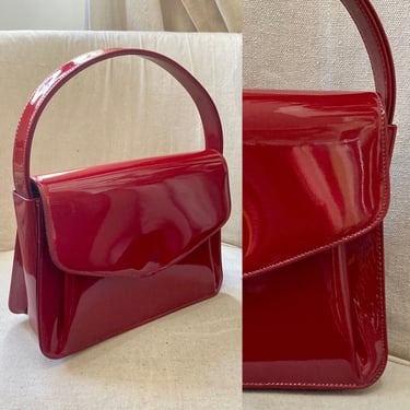 Vintage MOD Purse / DEEP RED Patent Leather  / Arched Top Handle + Envelope Flap Closure / Roomy Divided Interior + Zipper Pocket 