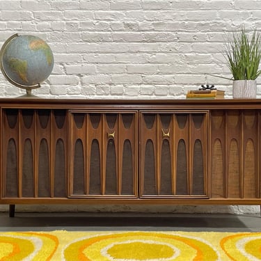 Mid Century MODERN Walnut Stereo Cabinet / CREDENZA in the style of Broyhill BRASILIA, c. 1960's 