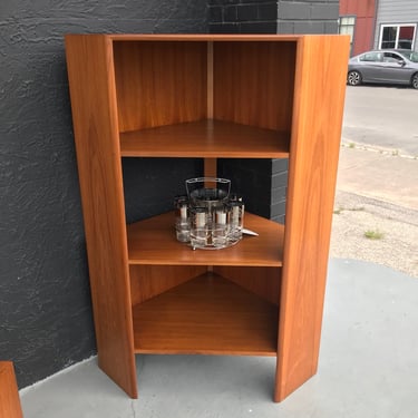 Teak Corner Bar with 3 Shelves