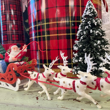 santa claus + sleigh vintage plastic Santa with reindeer 