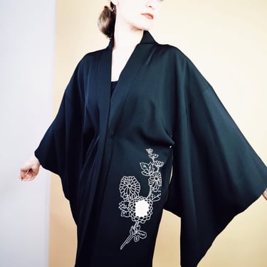 FLORAL KIMONO Vintage 80s Silk Micro Embroidered Jacket