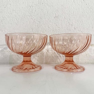 Vintage Glass Bowls Set of 2 Ice Cream Sherbet Bowl French Dessert Rosaline Arcoroc Pink Swirl Sundae Glasses Coupe Cup 1970s France French 