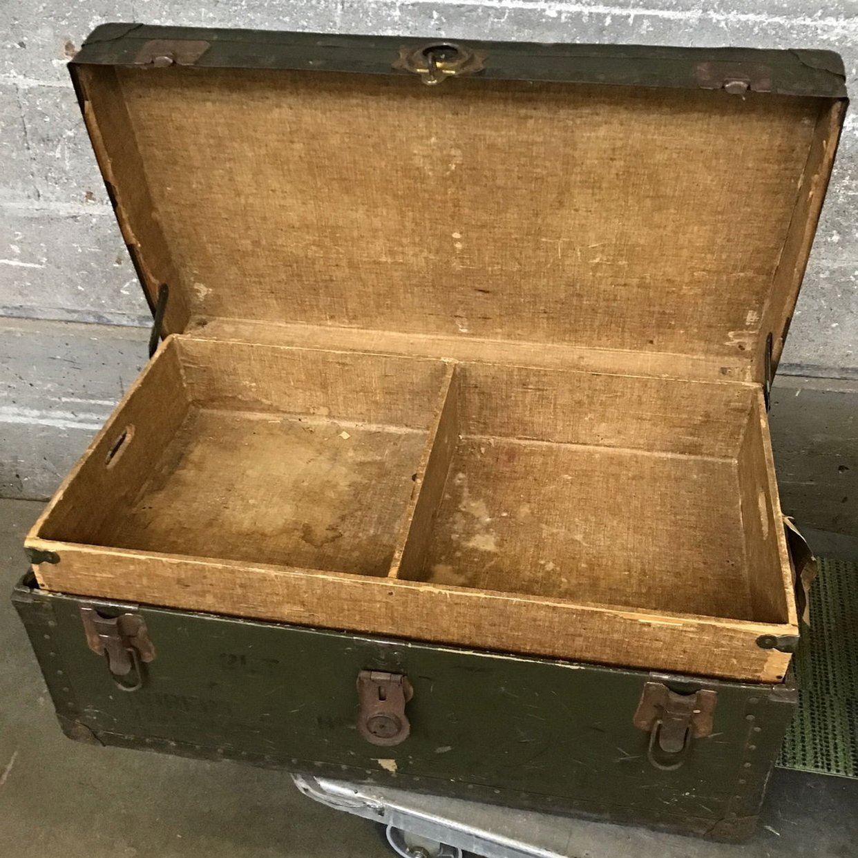Vintage Steamer Trunk (Seattle) | Second Use - Seattle and Tacoma, WA ...