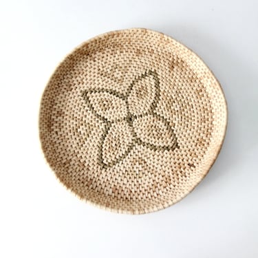 vintage woven basket tray 