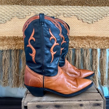 DINGO VINTAGE BOOTS | Cowboy Boots | Country Western Inlay Leather Design | Cowgirl Southwestern | Womens Size 9 (M) 