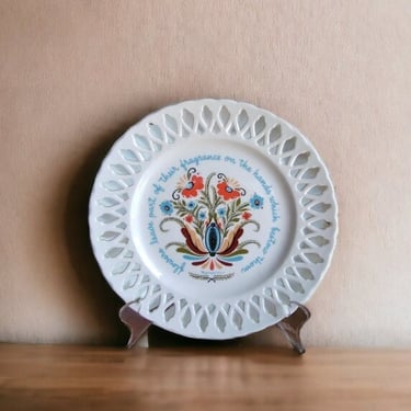 Traditional Berggren pierced collectible plate design Swedish Berggren pierced edge collectible plate Berggren Scandinavian collectibles 