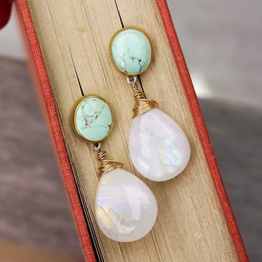 22k Turquoise & Moonstone Earrings