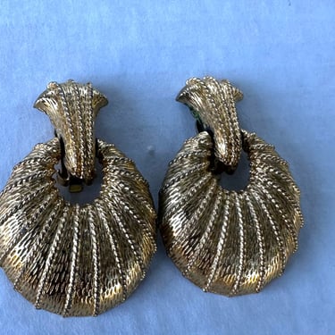 Minni Vtg Earrings