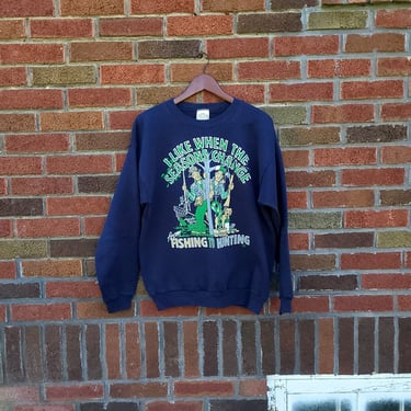 Vintage Graphic Funny Fishing Pullover Sweatshirt / Hunting / Blue / M to L 