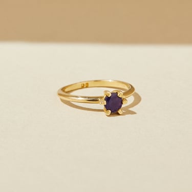 Iolite Gemstone Ring, Purple Sapphire Ring, September Birthstone Solitaire Ring, September Birthstone Jewelry Gift, Delicate Minimalist Ring 