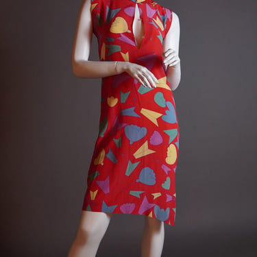 1970s Chloé by Karl Lagerfeld designer graphic silk dress with abstract floral pattern on soft red background 