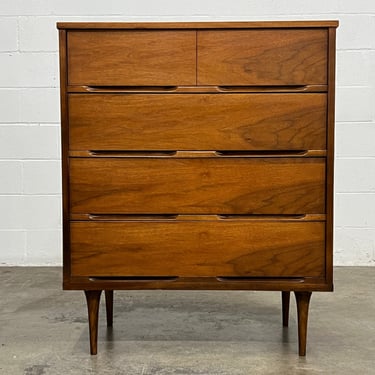 Mid-Century Danish Modern 4-Drawer Dresser / Chest ~ By Coleman Furniture Corp 