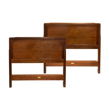 Edward Wormley Pair of Rare Twin Headboards in Sculpted Walnut 1957 (Signed)