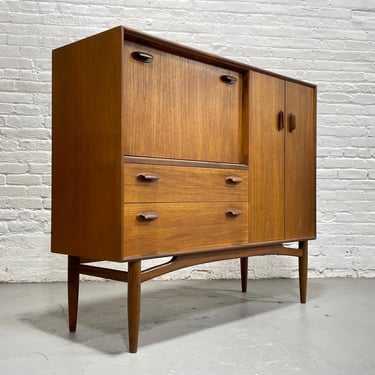 Mid Century MODERN Teak Credenza / SIDEBOARD by G-Plan, c. 1960s 