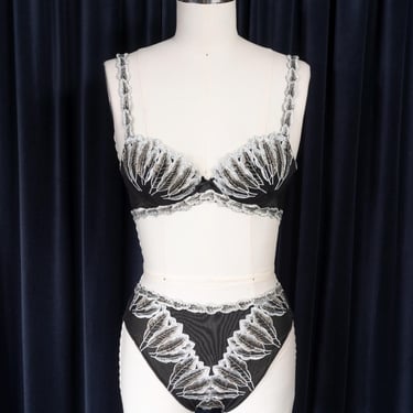 Gorgeous 1990s Lise Charmel French Luxury Sheer Lingerie Set with Embroidered Leaves/Feathers 