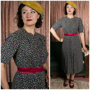 1930s Dress - Late 1930s Cold Rayon Dot Floral Print Dress in Navy with Puffed Sleeves 