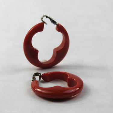 Bakelite Trefoil Earrings Salmon Carved Hoop Clipon 
