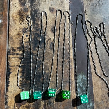 dice necklace (Green)