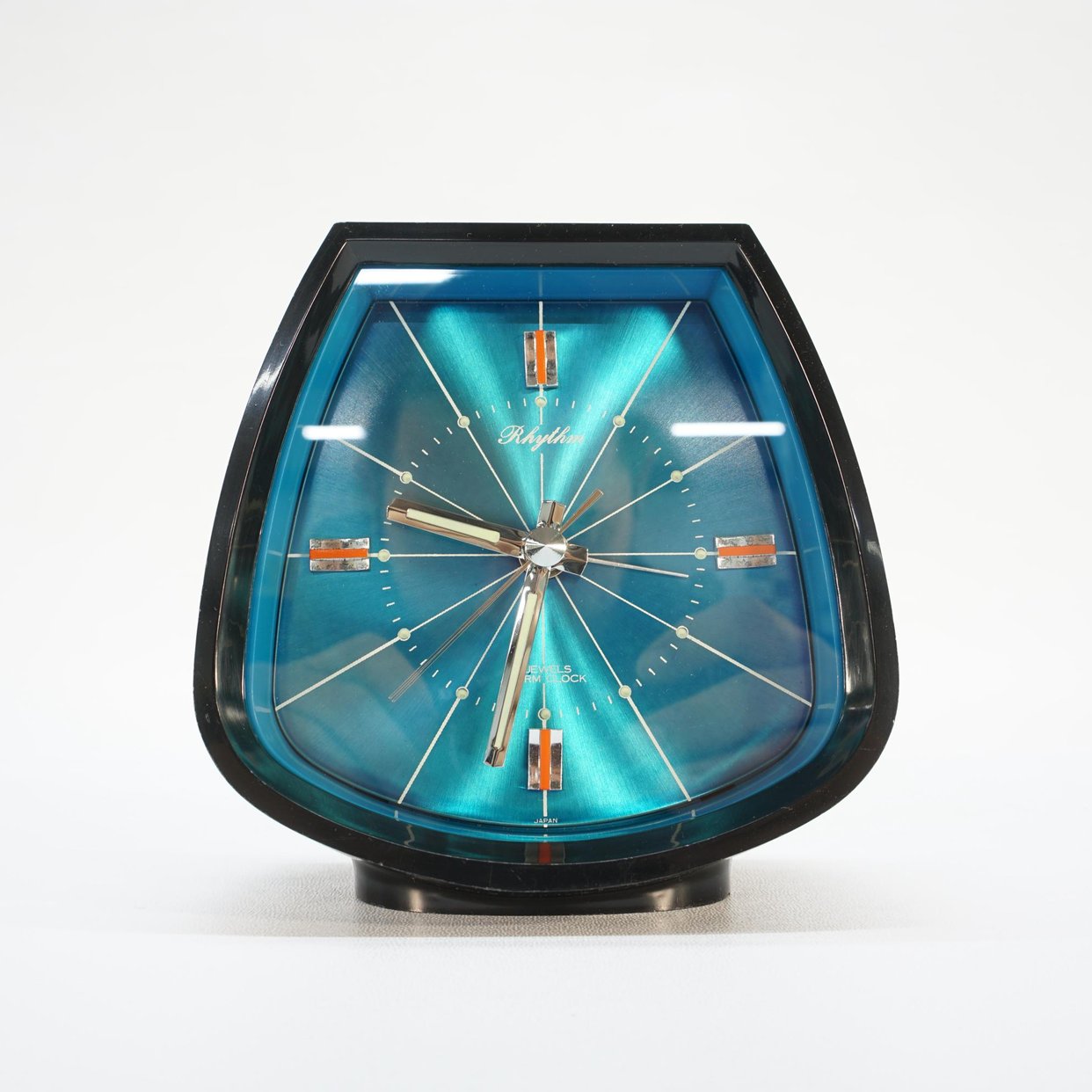 Vintage Rhythm Alarm Clock / 70s Mechanical Windup Clock / | The Fifth ...