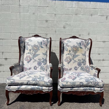 Pair of Wingback Armchairs Traditional Chairs Wood Fabric Seating Vintage Wing Back Fan Lounge Mid Century Modern English Set High Back 